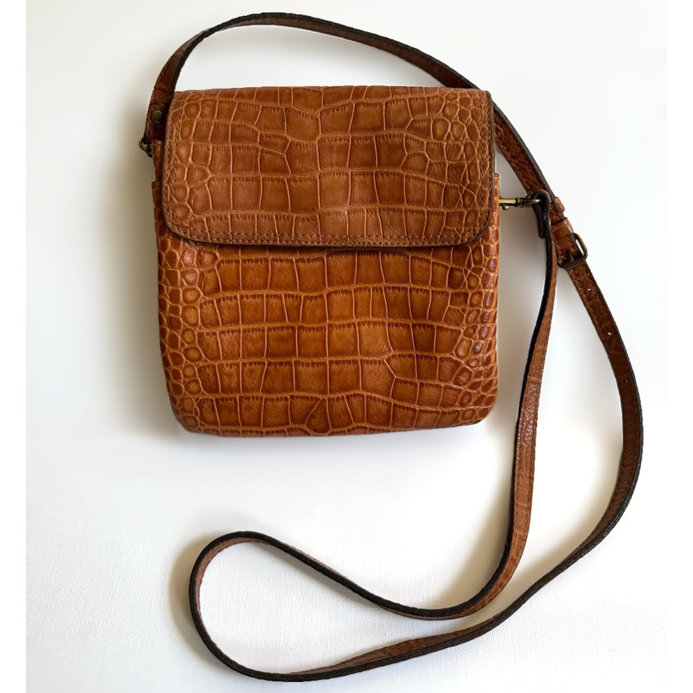 Patricia Nash Balluri Croc Embossed Leather Crossbody Bag Purse Cognac Brown